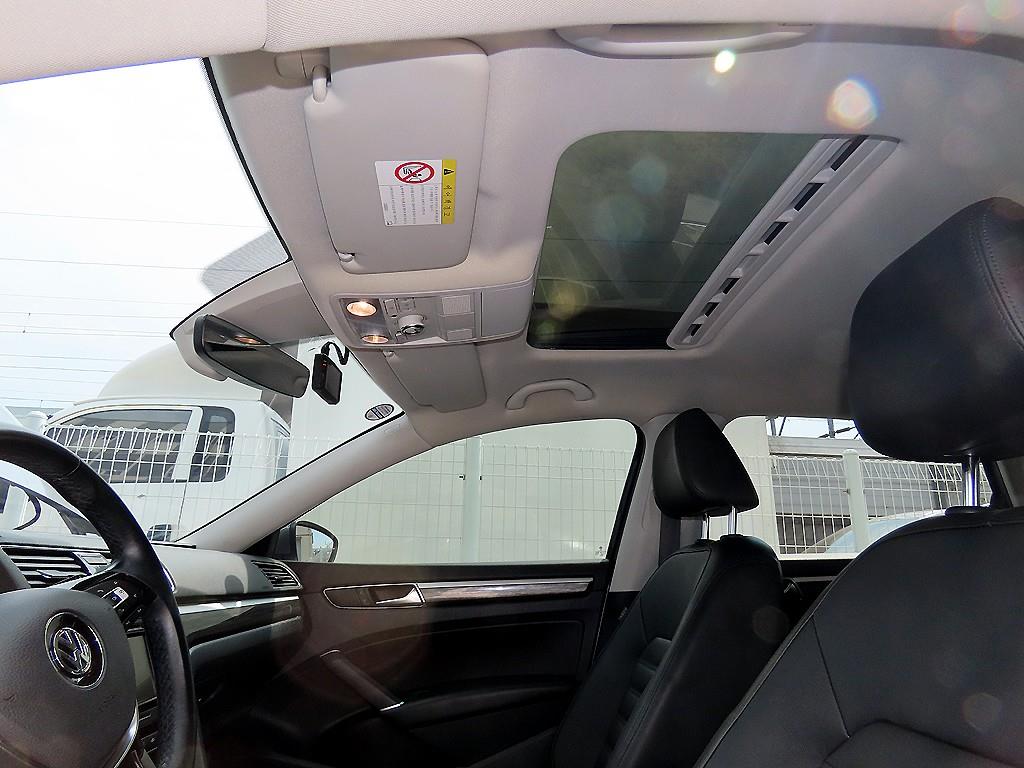 Volkswagen Passat 2018 Gris - Importación desde Corea - HF Imports Iquique - Foto 16