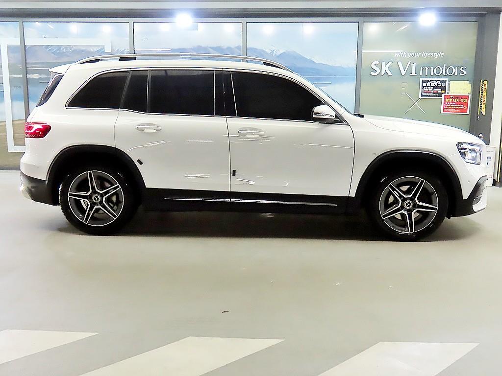 Mercedes Benz GLB Class - Vista 3
