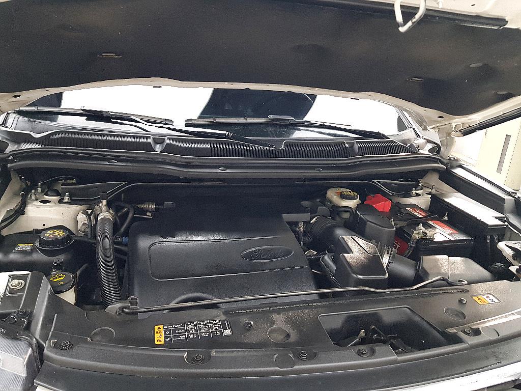 Ford Explorer - Vista 6