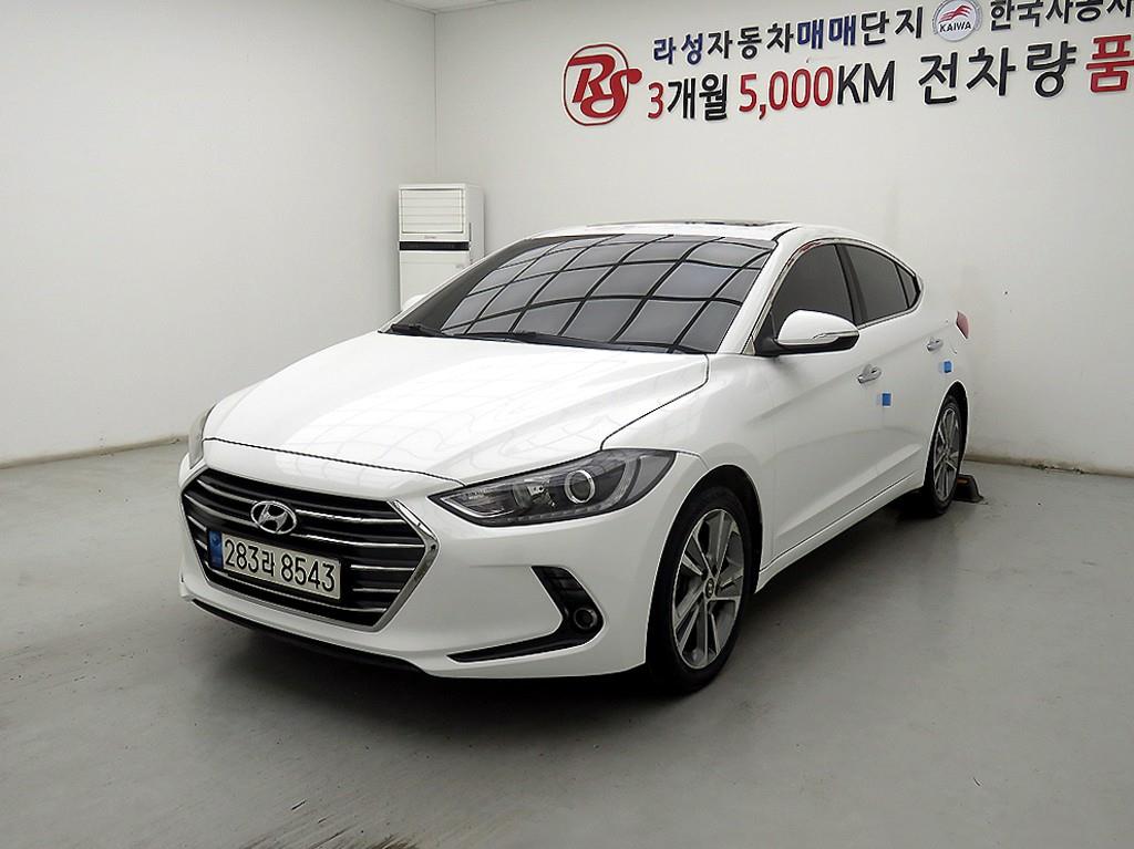 HYUNDAI Avante - Vista 2