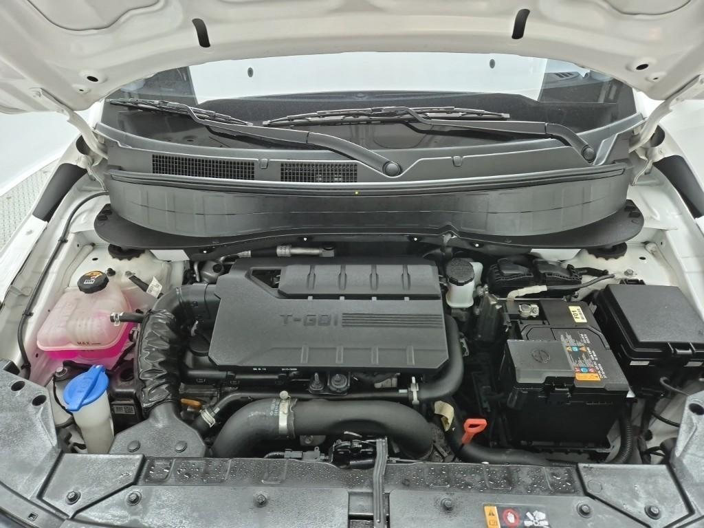 HYUNDAI Casper - Vista 5