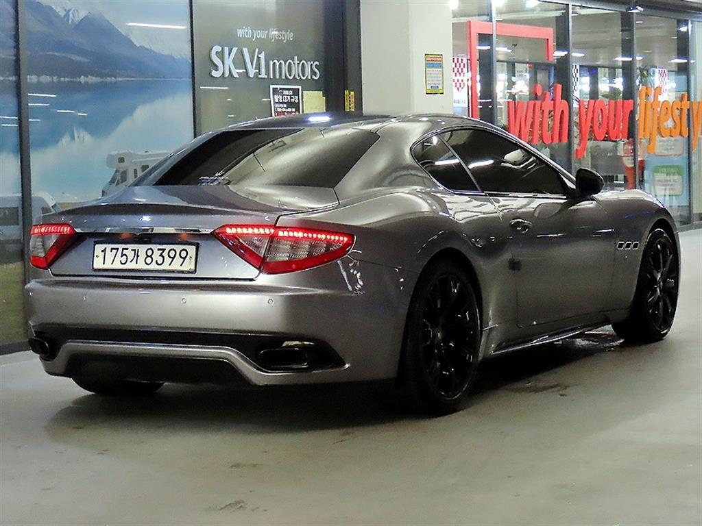 Maserati Gran Turismo - Vista 4