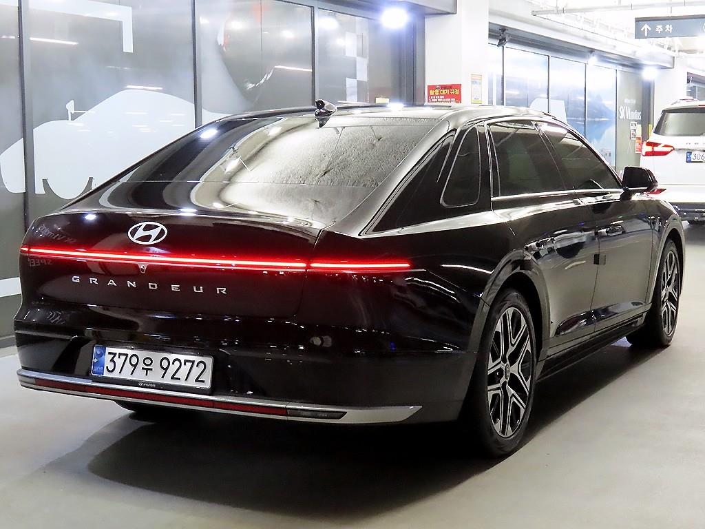 HYUNDAI Grandeur - Vista 4