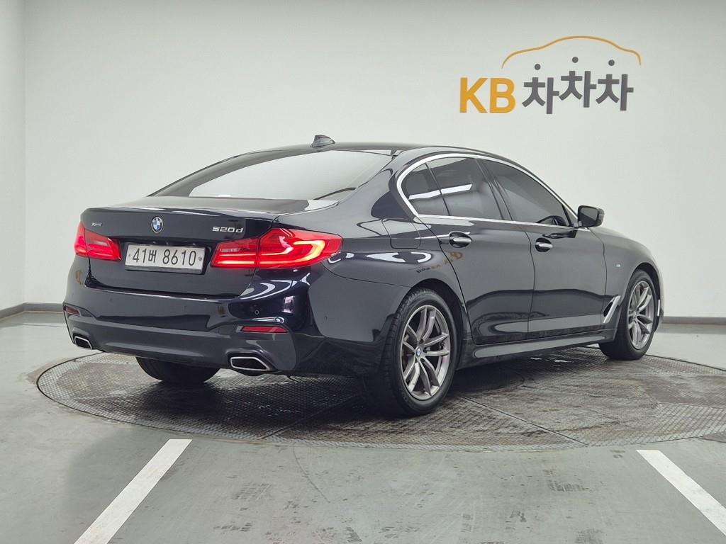 BMW 5 Series - Vista 4