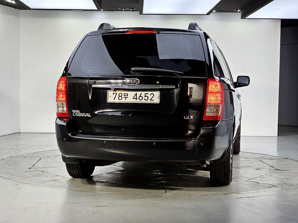 KIA Carnival - Vista 3