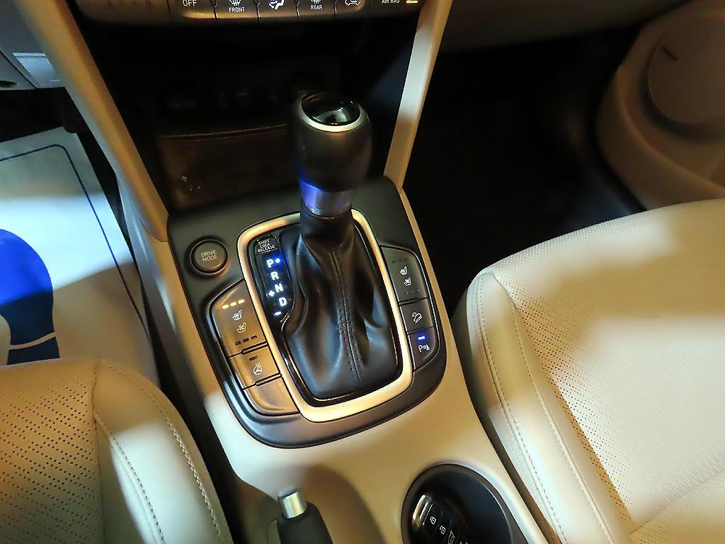 HYUNDAI Kona - Vista 12