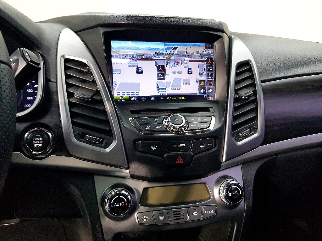 Ssangyong Korando - Vista 11