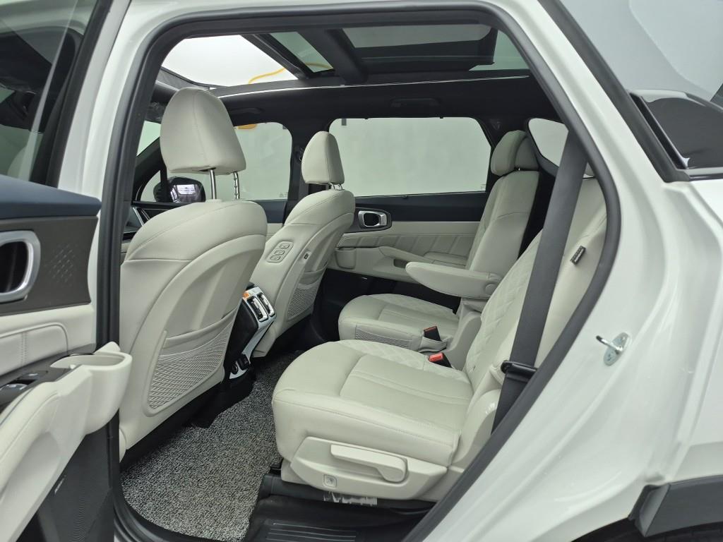 KIA Sorento - Vista 12