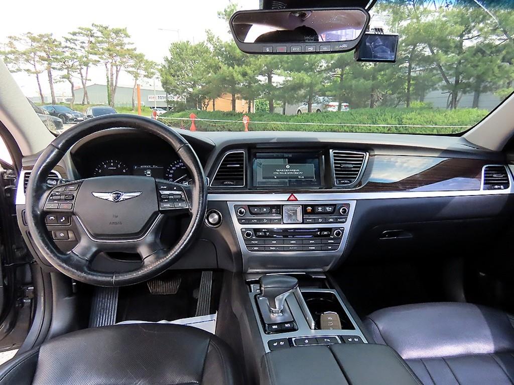 Genesis G80 - Vista 7