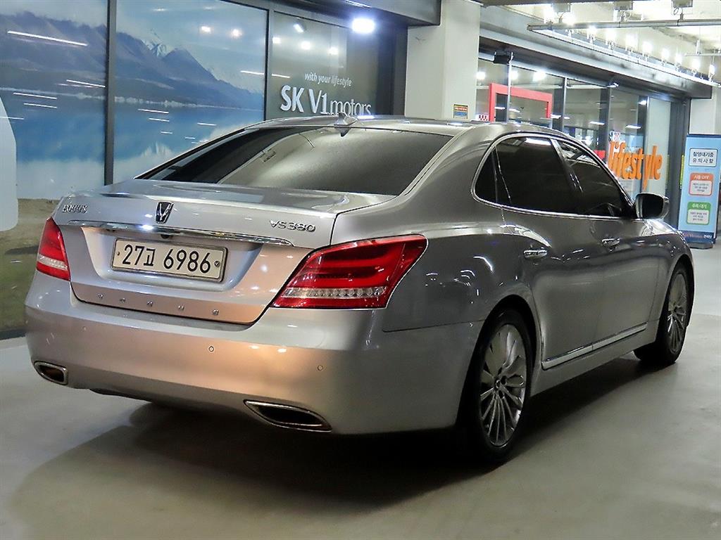 HYUNDAI Equus - Vista 4