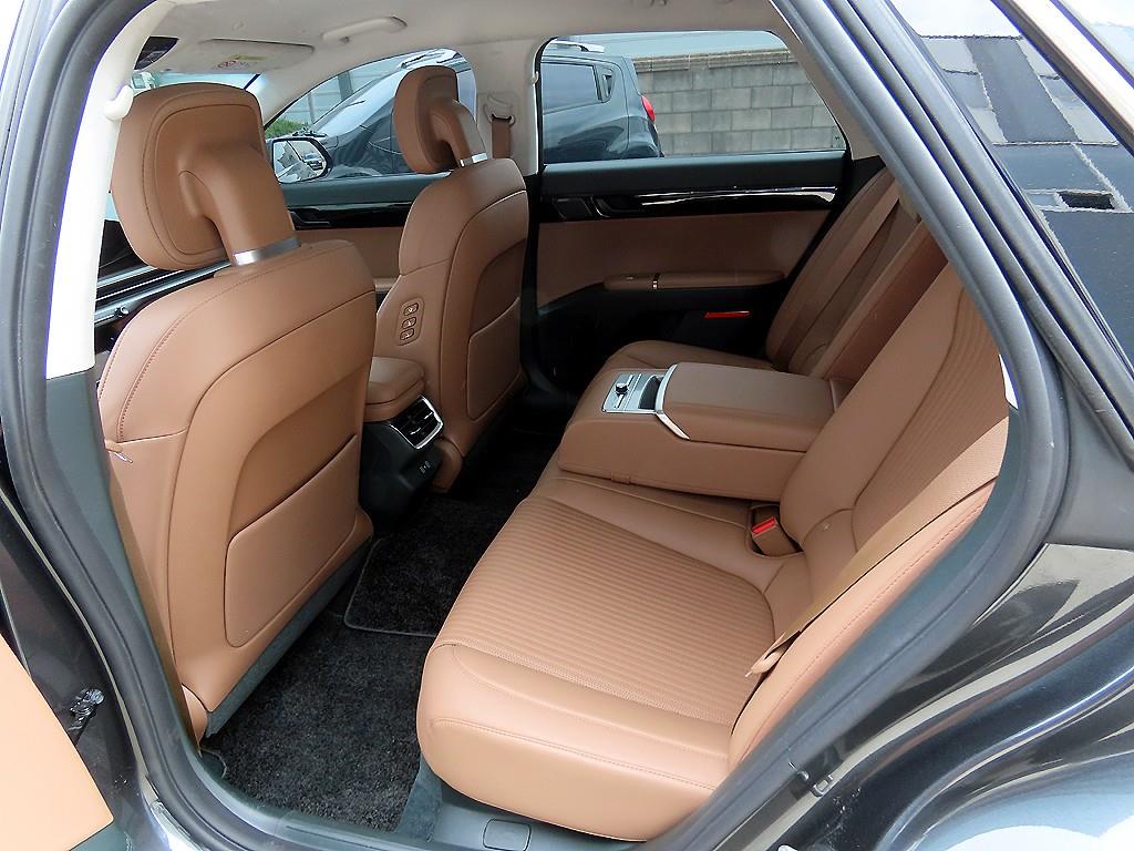 HYUNDAI Grandeur - Vista 6