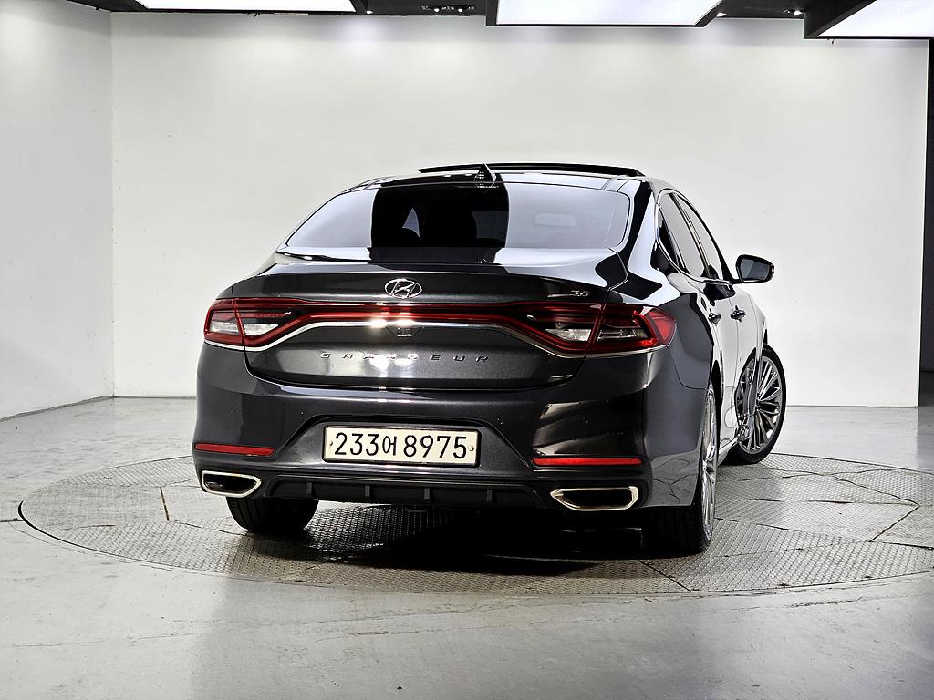 HYUNDAI Grandeur - Vista 3