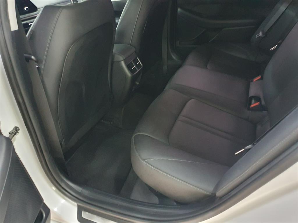 HYUNDAI Sonata - Vista 12