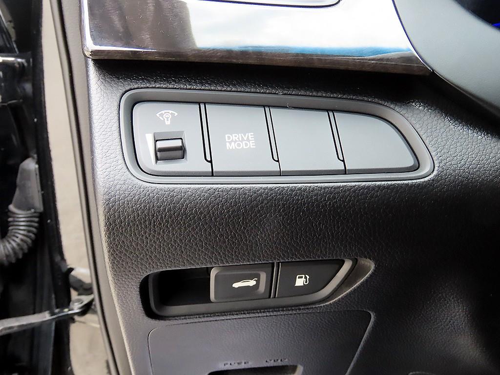 HYUNDAI Grandeur - Vista 12