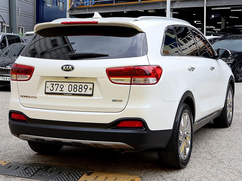 KIA Sorento - Vista 7