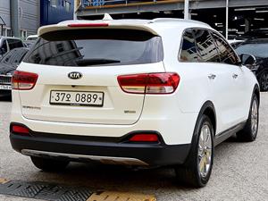 KIA Sorento - Vista 8