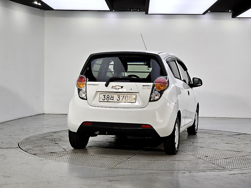 Chevrolet Spark - Vista 3