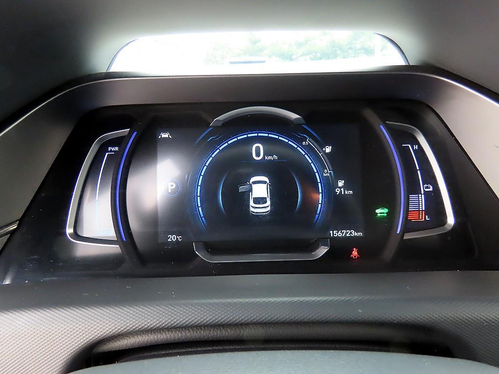 HYUNDAI Ioniq - Vista 9