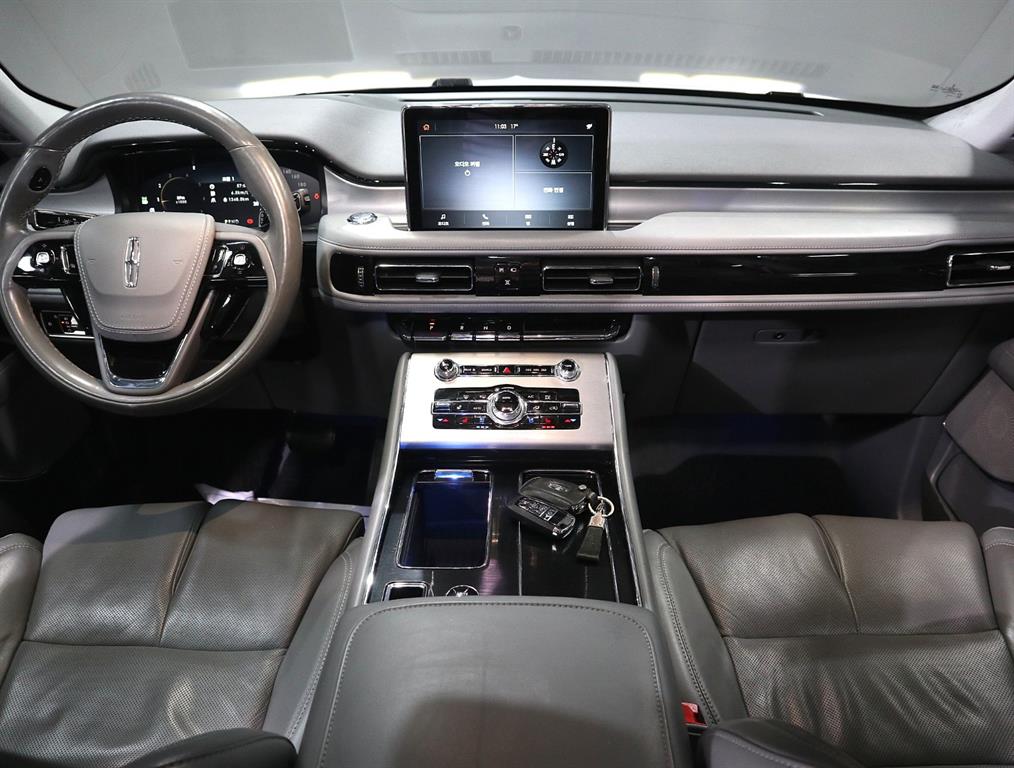 Lincoln Aviator - Vista 5