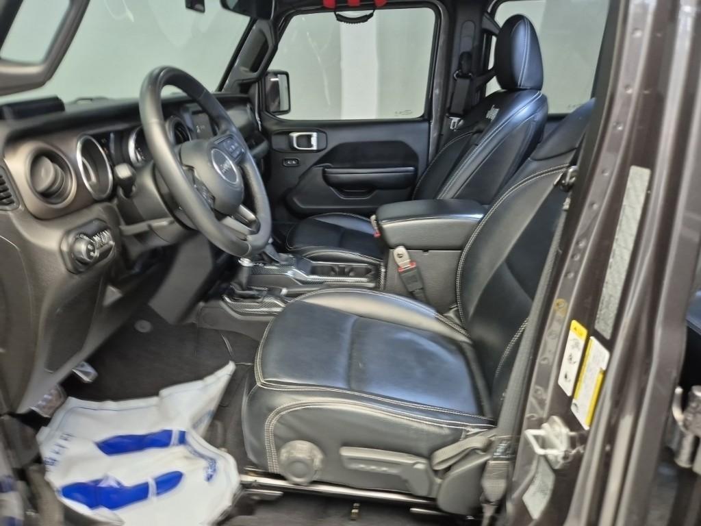 Jeep Wrangler - Vista 11