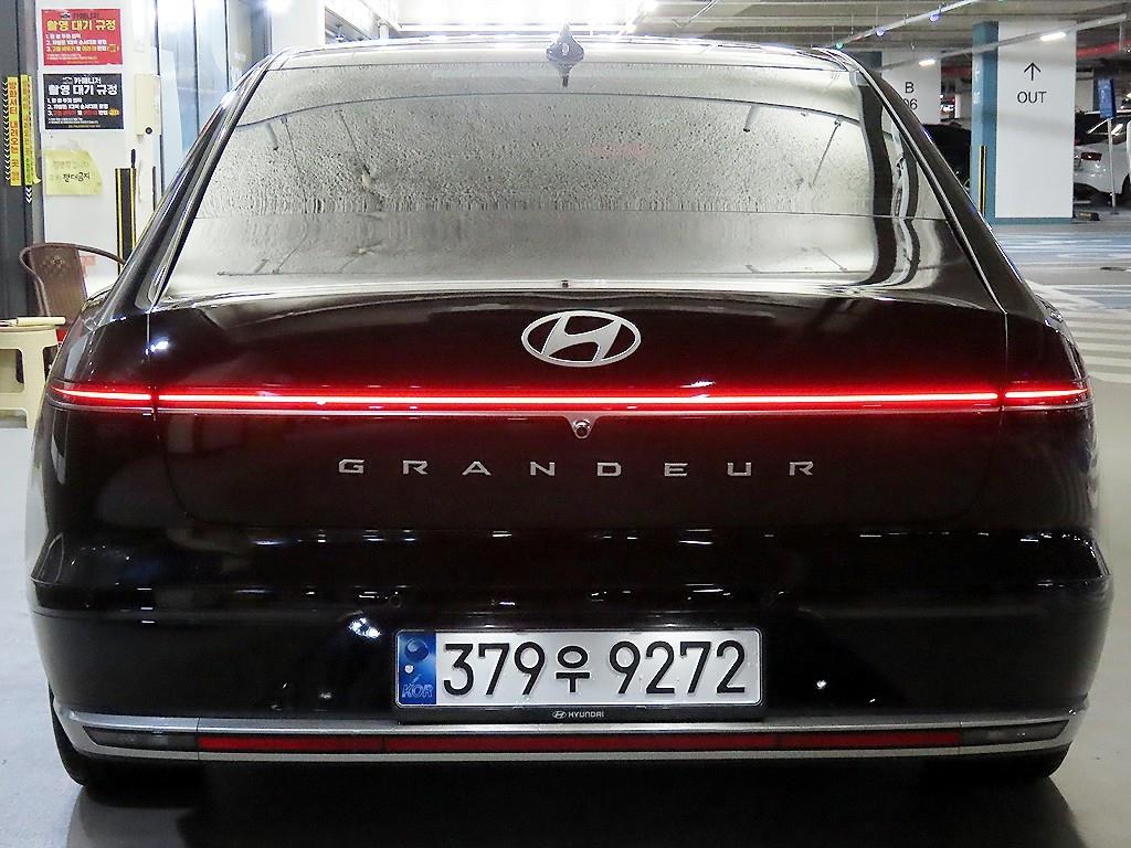 HYUNDAI Grandeur - Vista 5