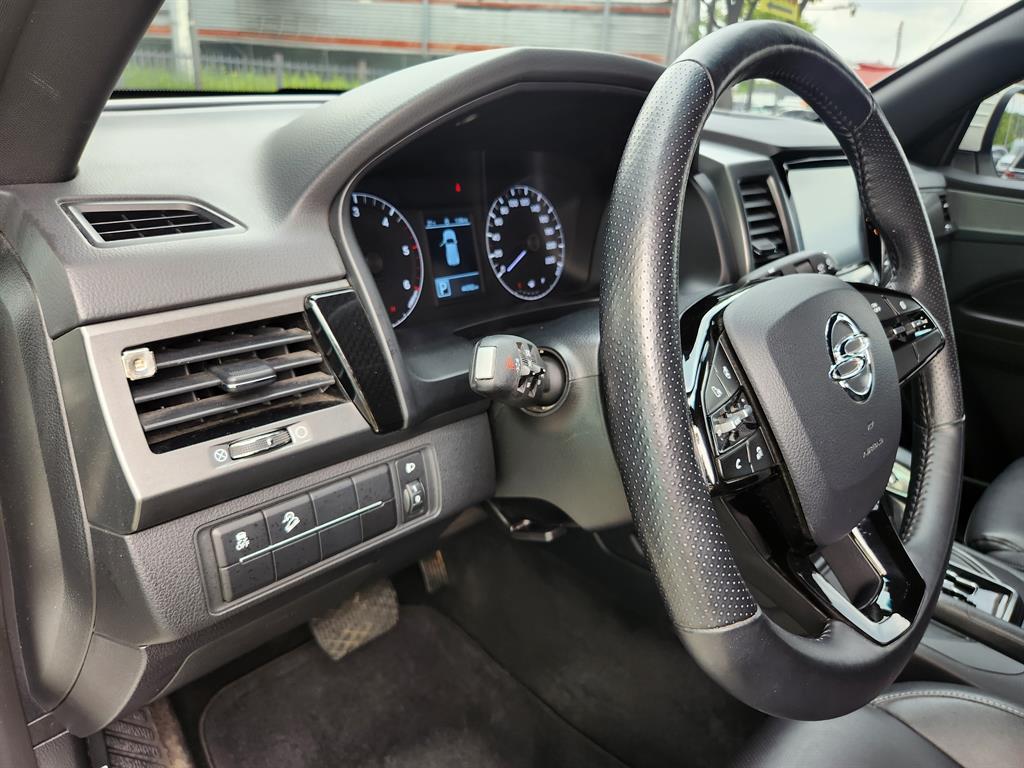 Ssangyong Rexton - Vista 9