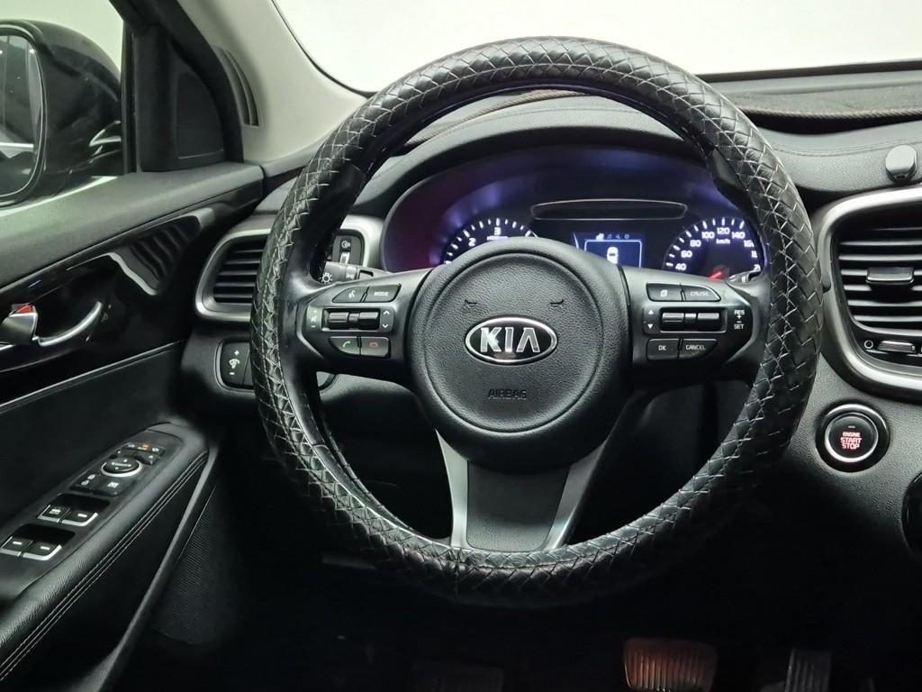 KIA Sorento - Vista 9