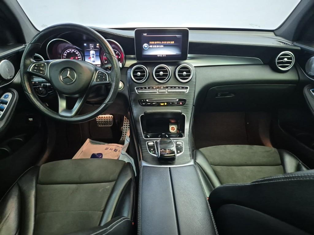 Mercedes Benz GLC Class - Vista 7