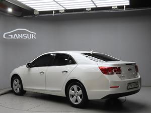 Chevrolet Malibu - Vista 6