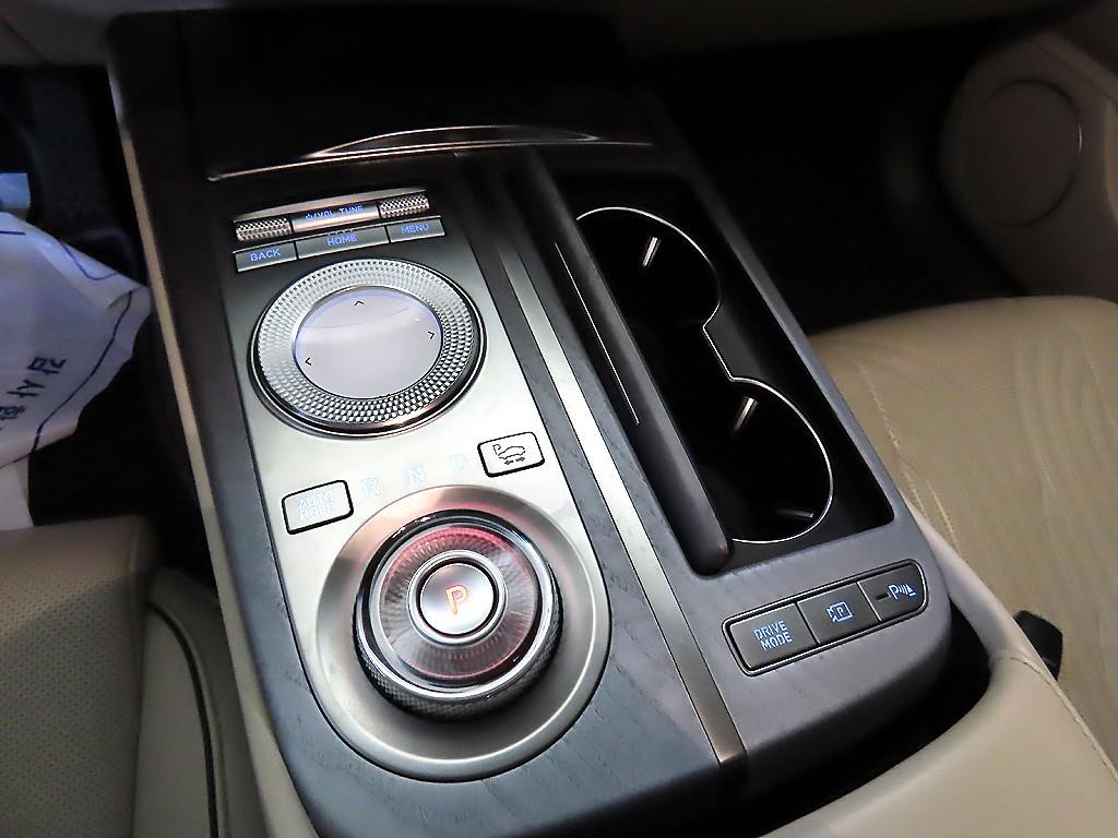 Genesis G80 - Vista 12