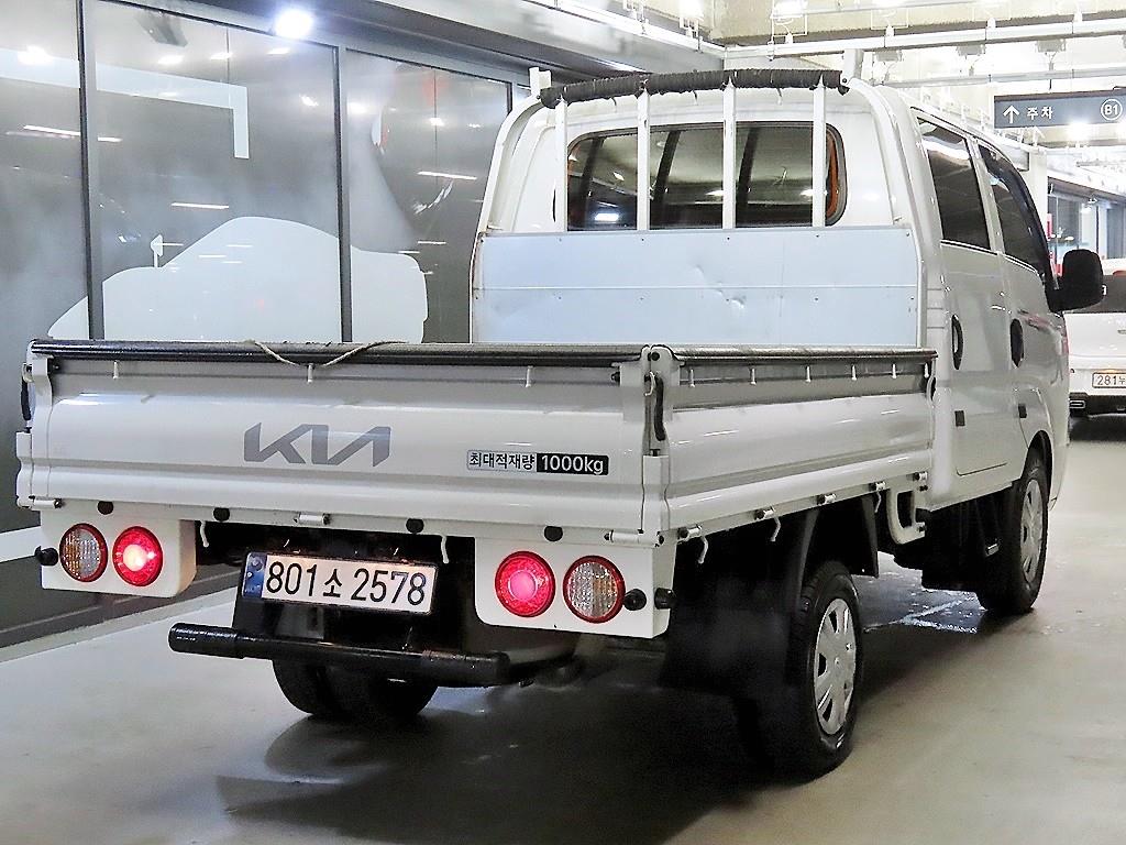 Small Truck Cargo (small) - Vista 4