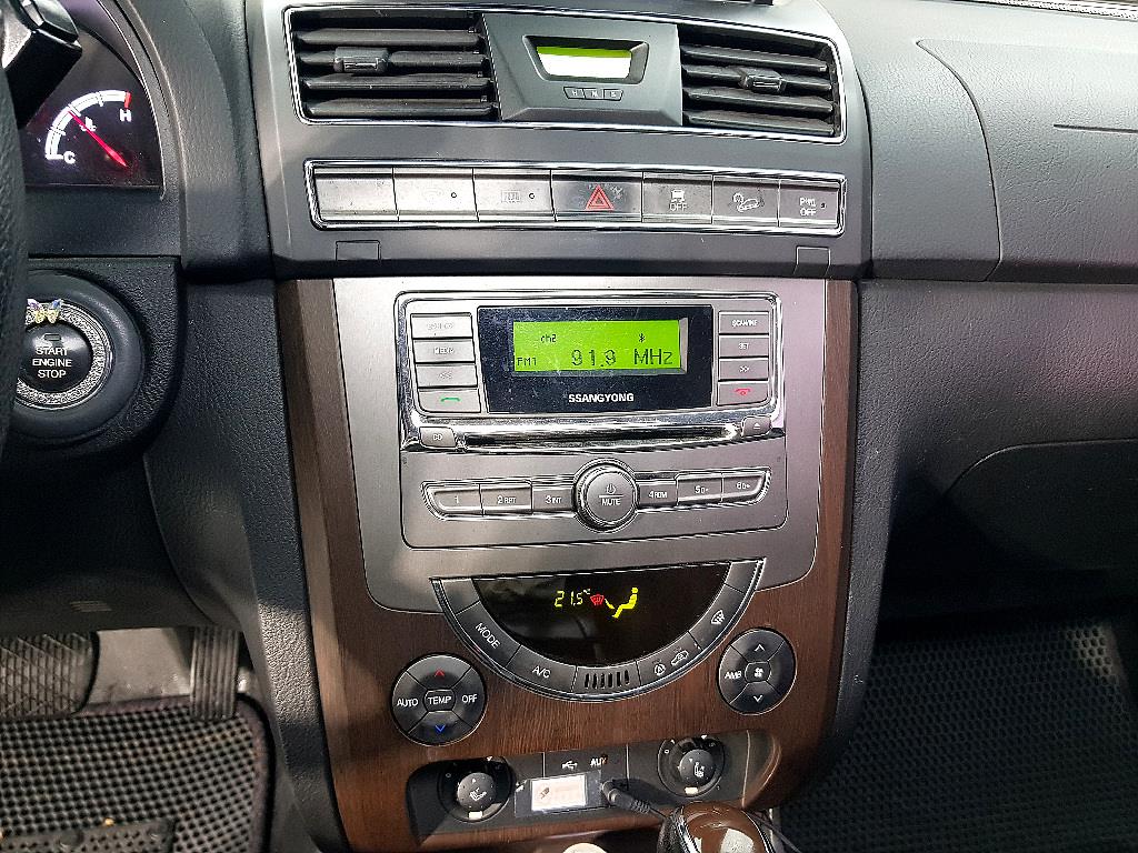 Ssangyong Rexton - Vista 12
