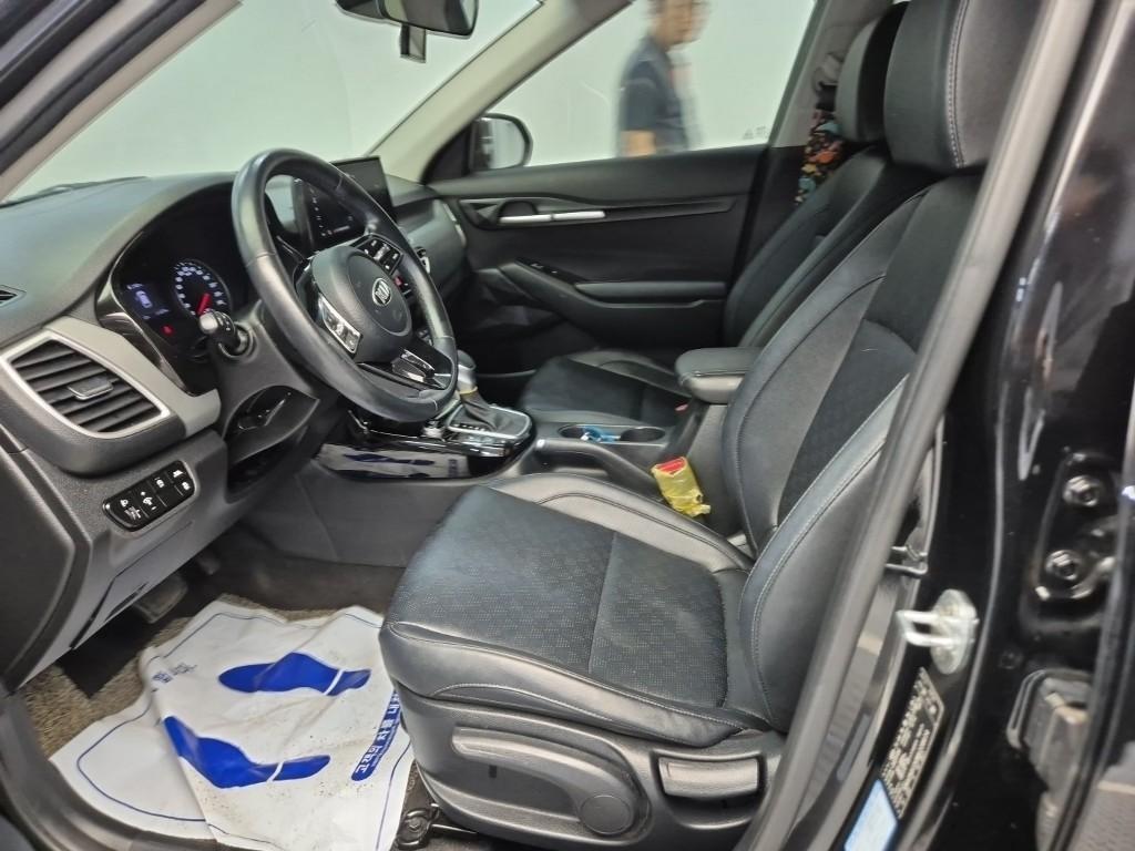 KIA Seltos - Vista 10