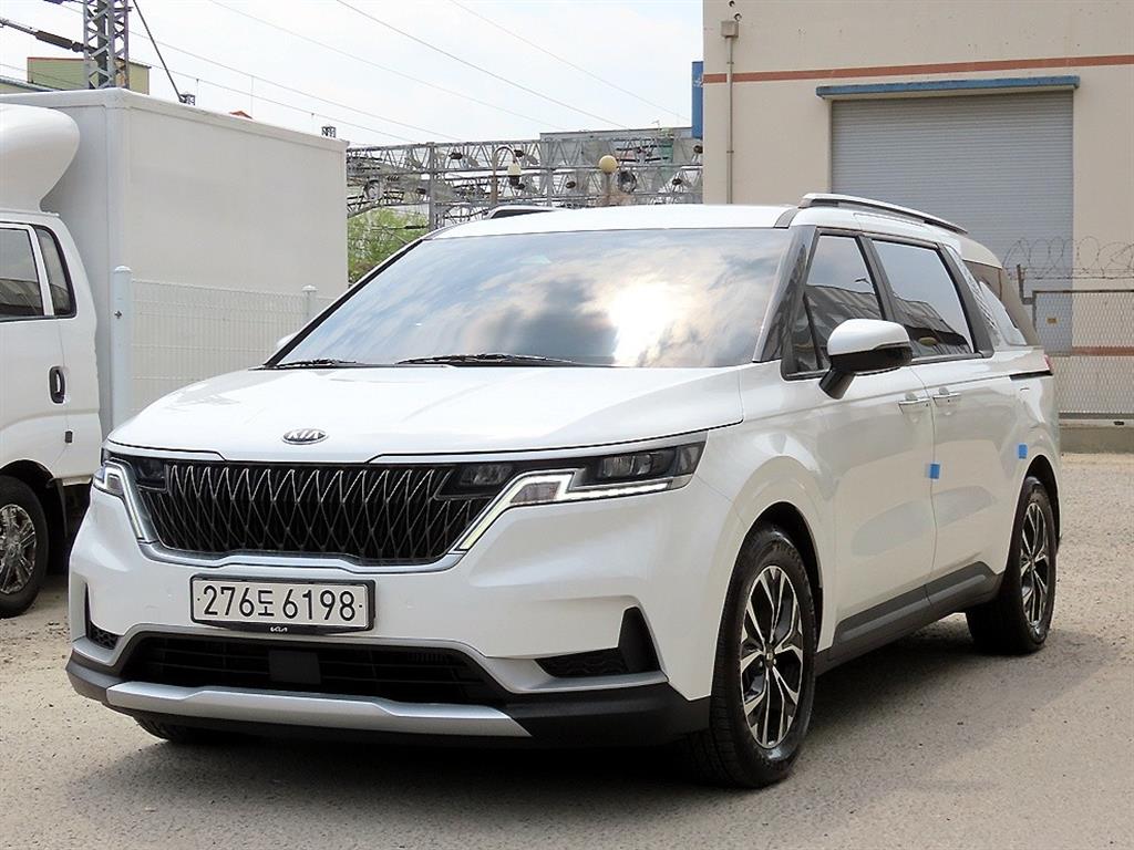 KIA Carnival - Vista 2