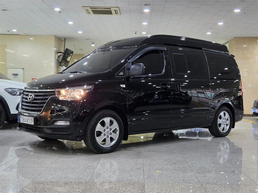 HYUNDAI Starex 2019 Negro - Importación desde Corea - HF Imports Iquique - Foto 1