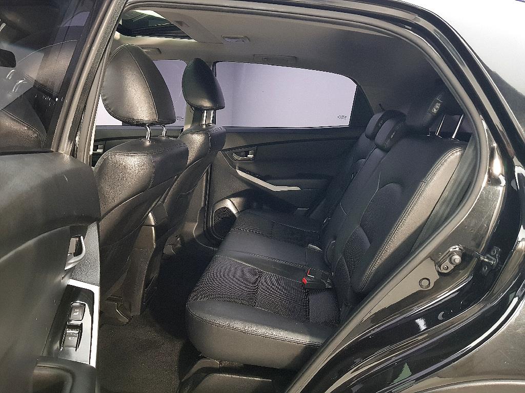 Ssangyong Korando - Vista 8