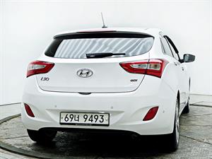 HYUNDAI i30 - Vista 6