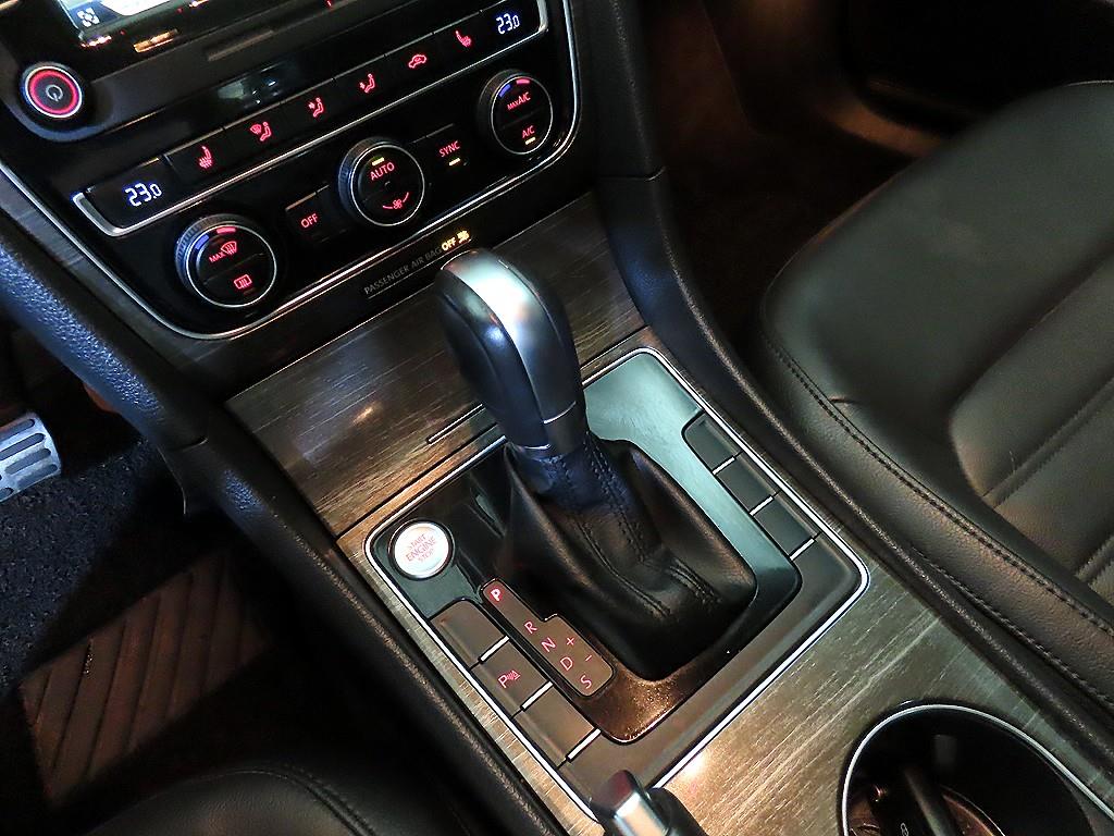 Volkswagen Passat - Vista 12