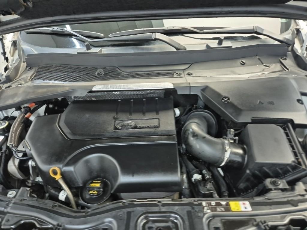 Land Rover Discovery Sports - Vista 5