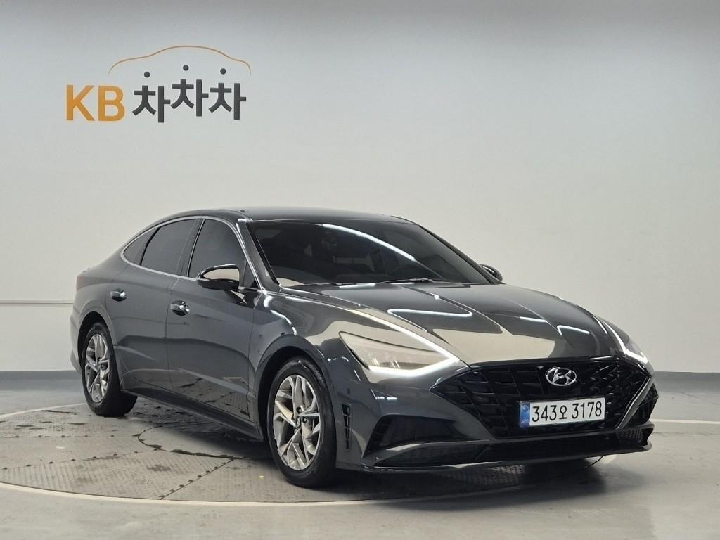 HYUNDAI Sonata - Vista 3