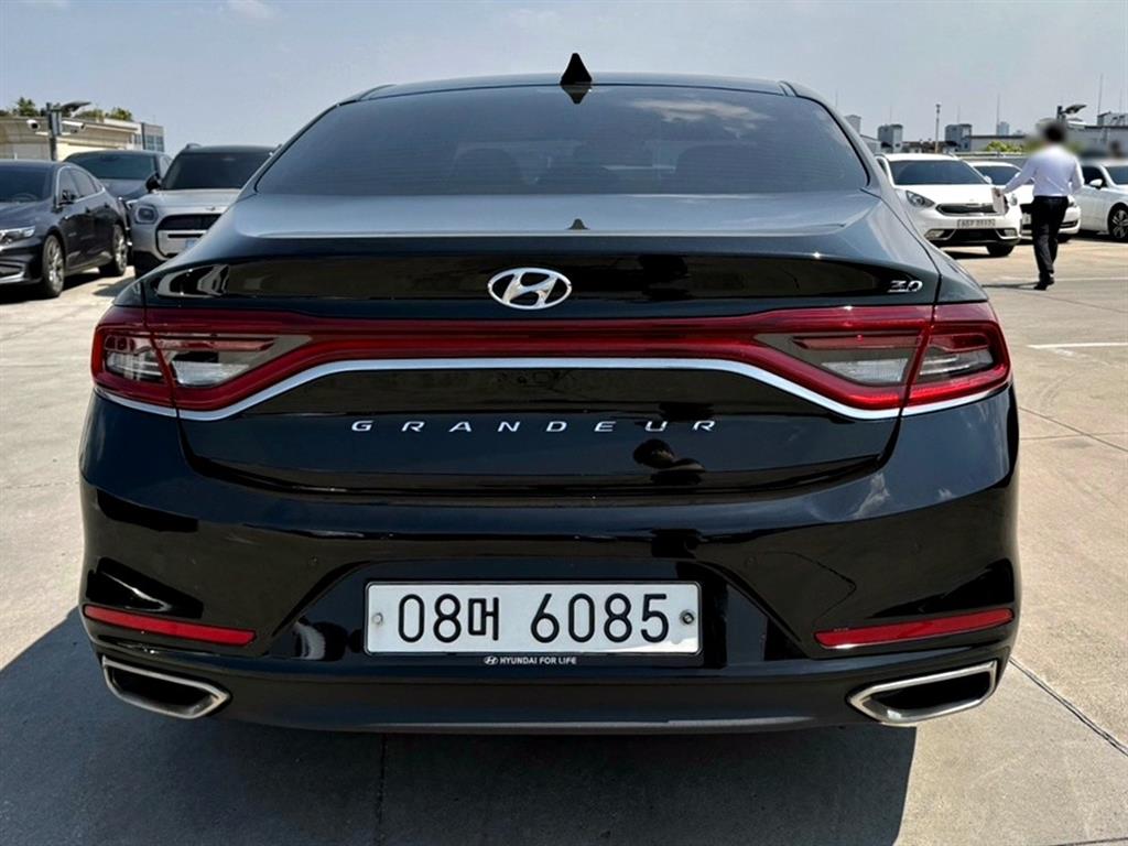 HYUNDAI Grandeur - Vista 3