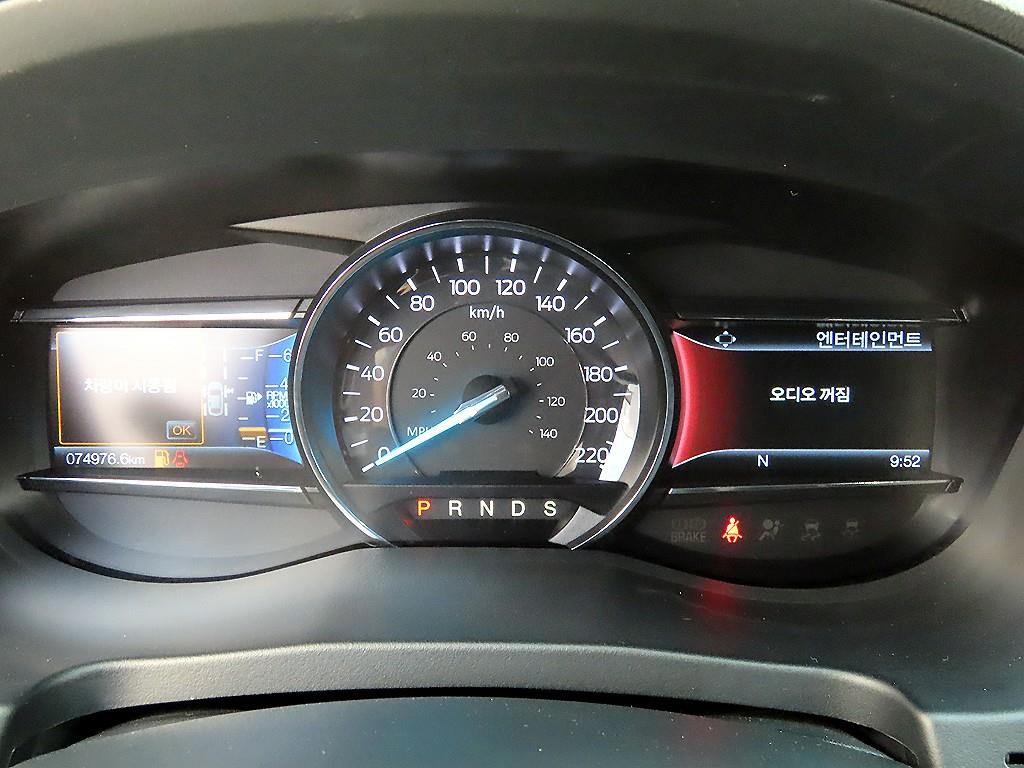 Ford Explorer - Vista 9