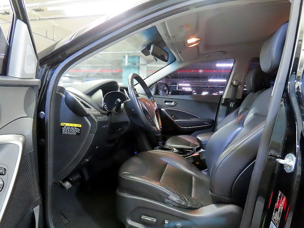 HYUNDAI Maxcruz - Vista 6