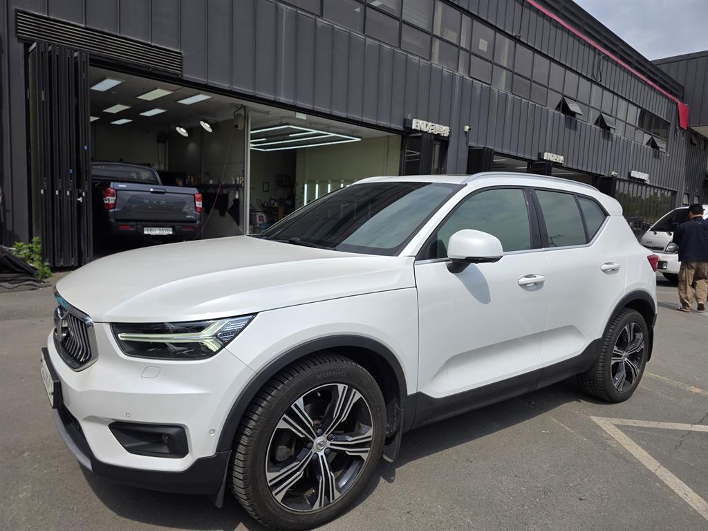 Volvo XC40 - Vista 2
