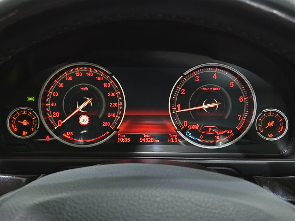 BMW 5 Series - Vista 10