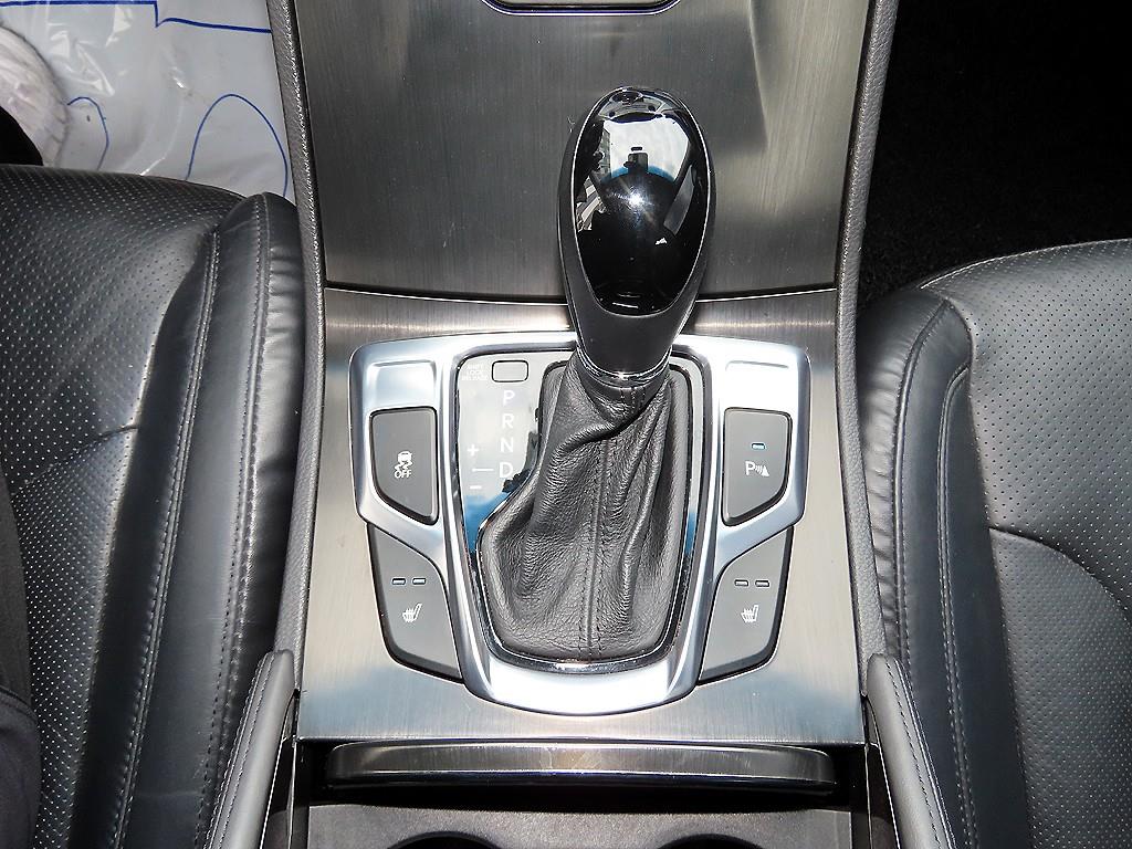 HYUNDAI Grandeur - Vista 10