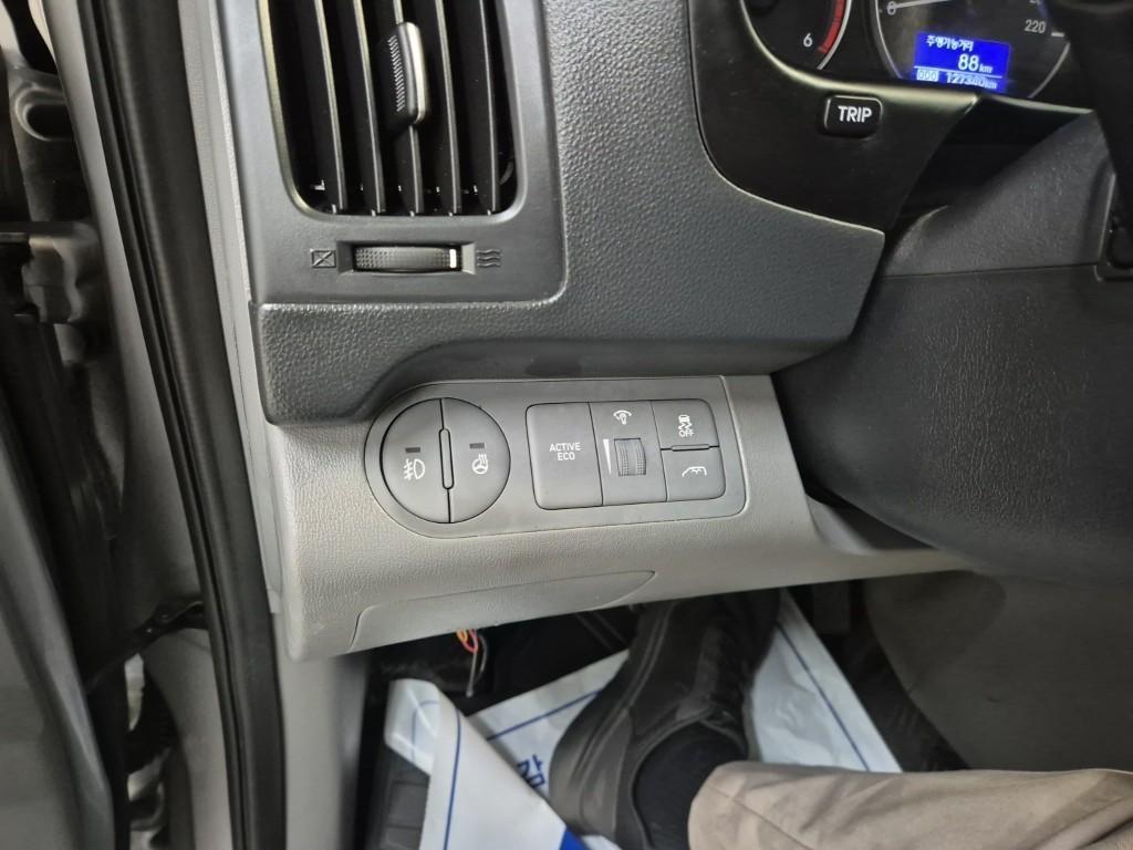 HYUNDAI Starex 2019 Gris - Importación desde Corea - HF Imports Iquique - Foto 17