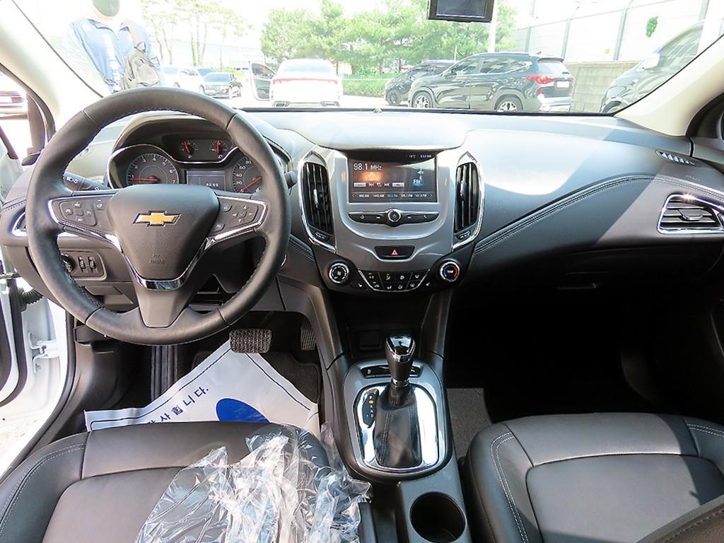 Chevrolet Cruise - Vista 7