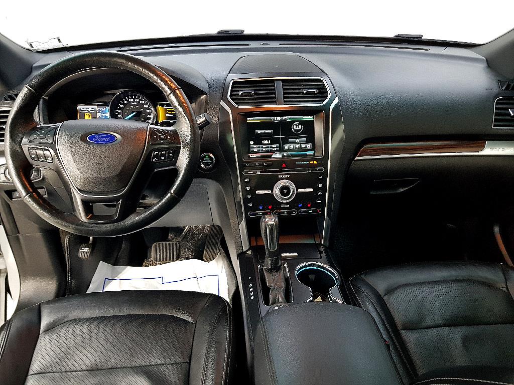 Ford Explorer - Vista 5