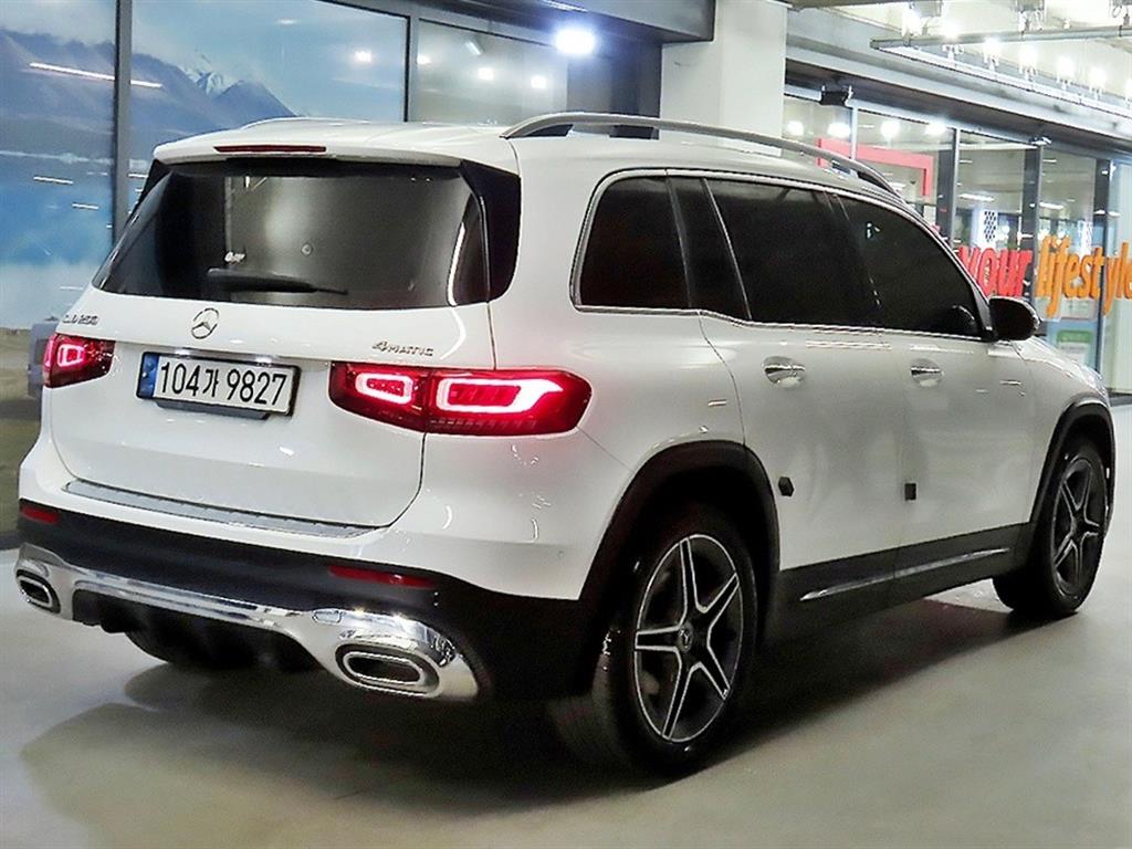 Mercedes Benz GLB Class - Vista 4